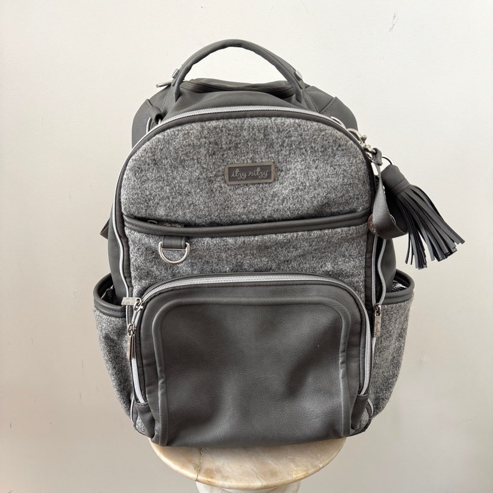 Itzy Ritzy Grayson Boss Plus XL Baby Diaper Bag Backpack No Changing Pad